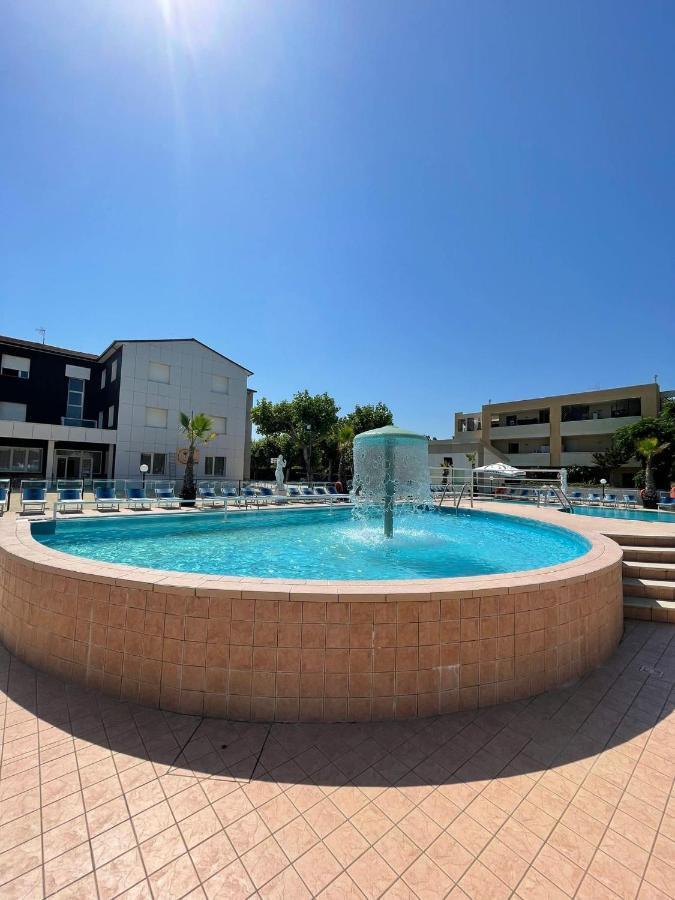 Color Perla Village Bellaria-Igea Marina Ngoại thất bức ảnh