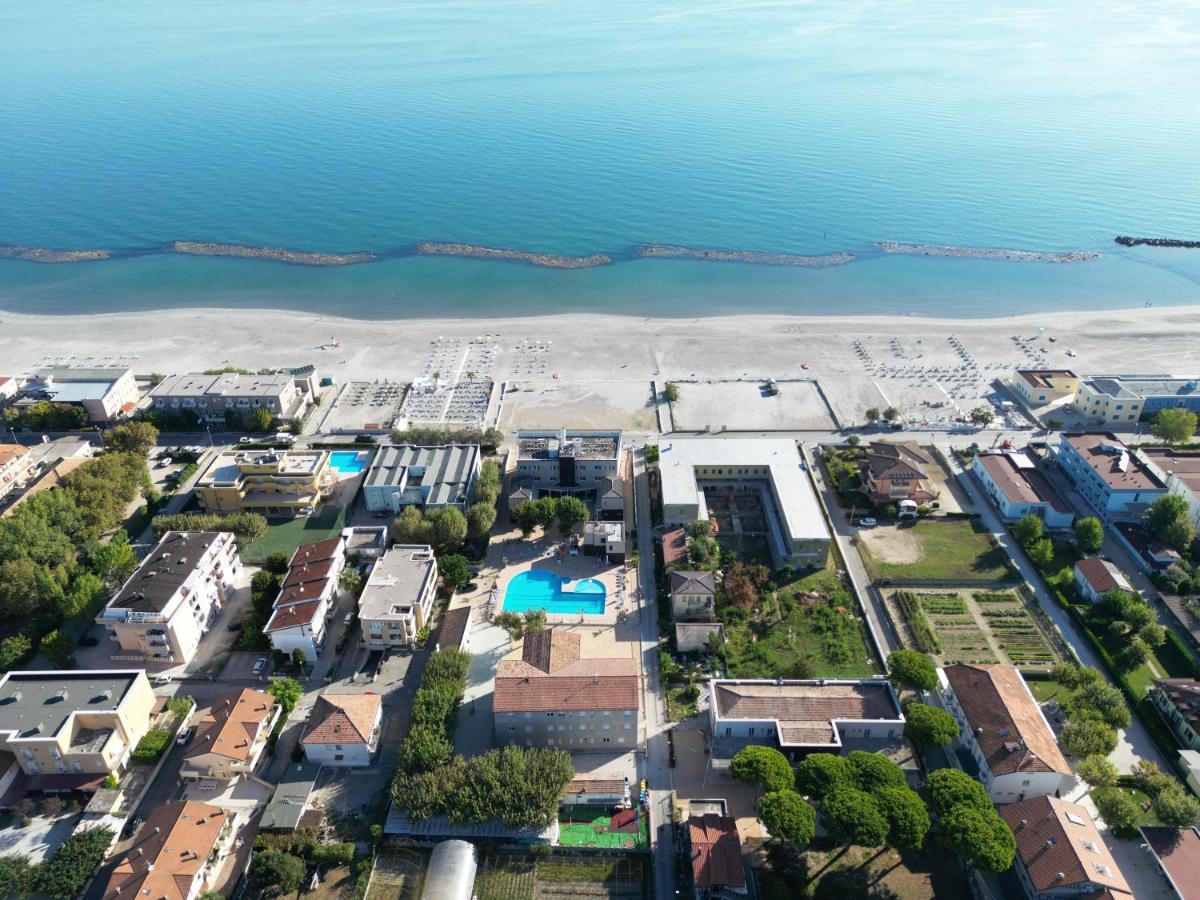 Color Perla Village Bellaria-Igea Marina Ngoại thất bức ảnh